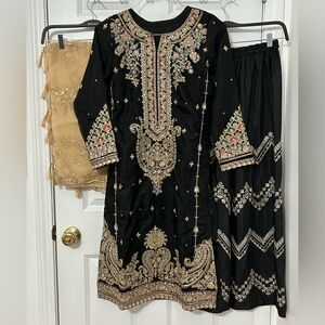 3 piece stitched Indian Pakistani palazzo dress suit in black and gold